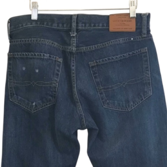 Lucky Brand 110 Skinny Mens Jeans Size 33 x 32 Dark Wash Blue Denim Zip Fly - Picture 4 of 8